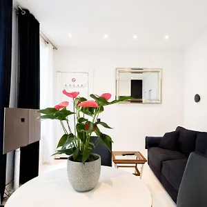 Luxury Les Champs-elysees Apartment Paris